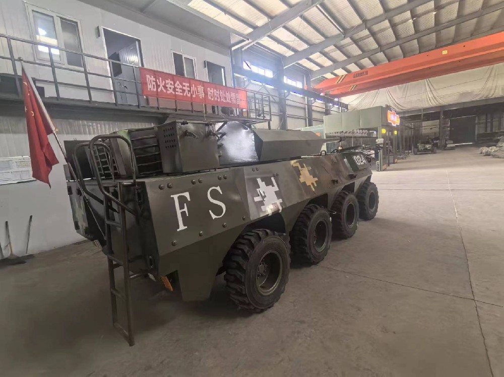 振宇協(xié)和裝甲運(yùn)兵車，軍事模型天花板！.jpg